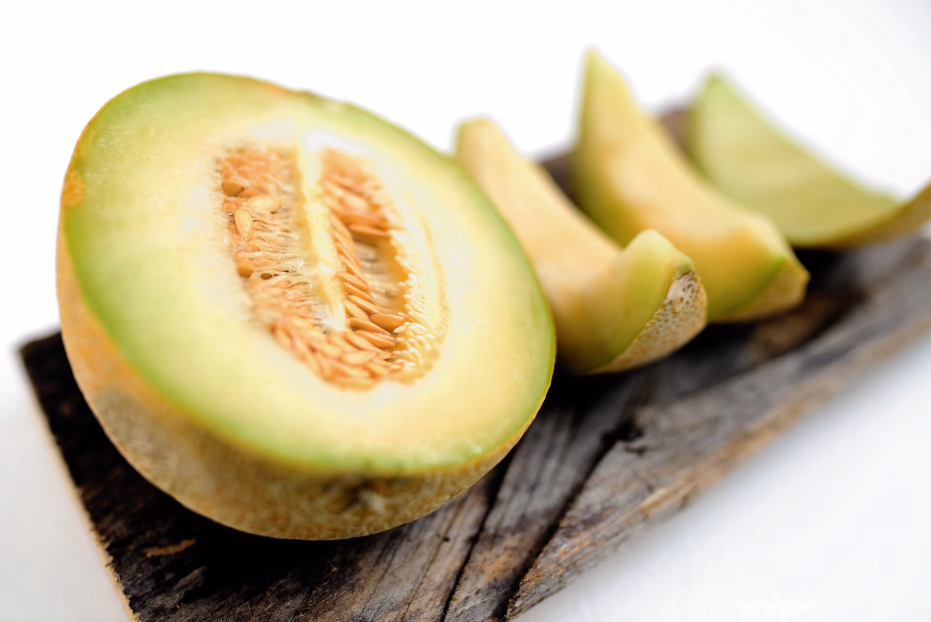 Manfaat Mengonsumsi Melon untuk Kesehatan
